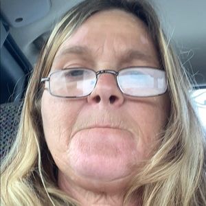 Meet your Posher, Debra